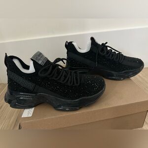 Steve Madden womens Size 10 Maxima sneakers